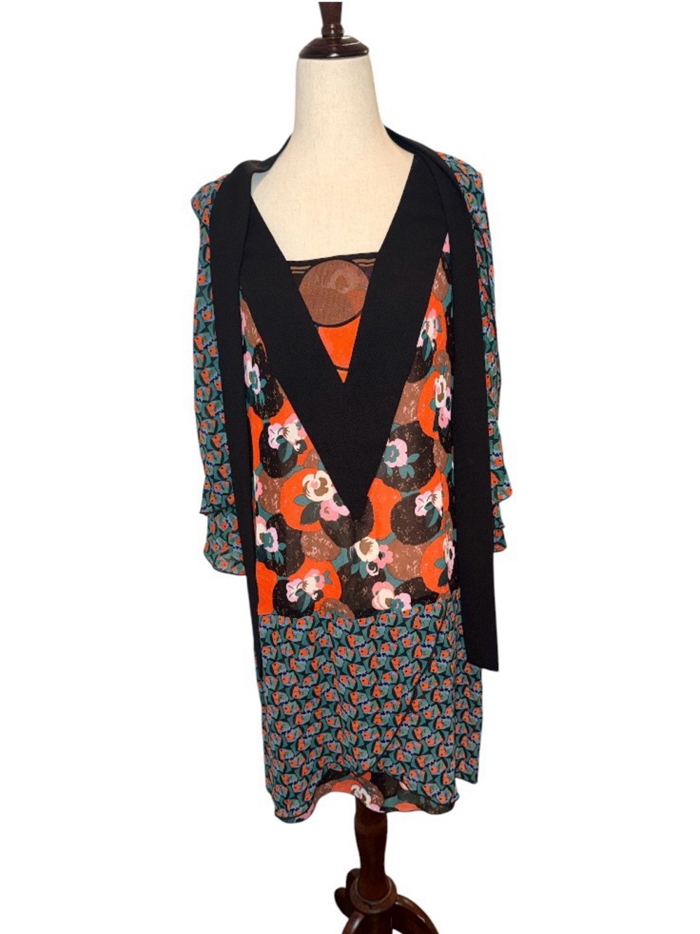 Anna Sui Floral Art in Fashion Dress - Picture 3 of 5